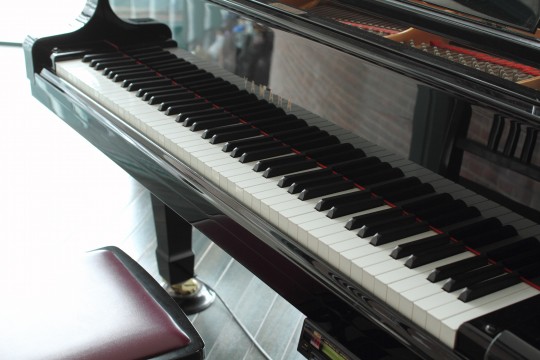 小牧市のピアノリトミック教室
